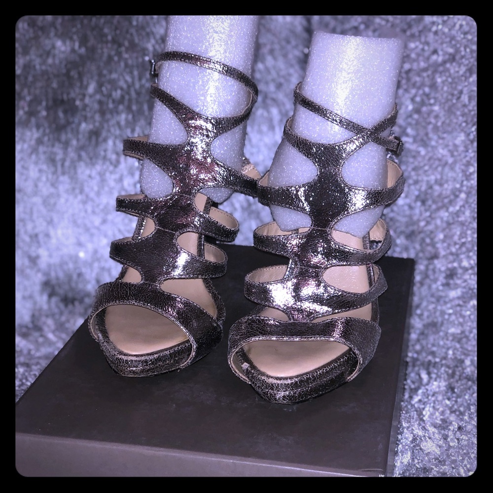 BCBG Stilettos, size 7 1/2 but fit more 7